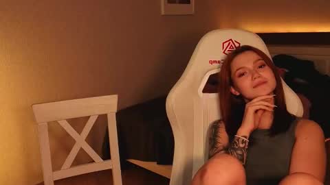 LISSAPVT IS OPEN online show from November 18, 2025, 2:32 pm