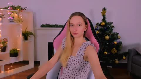 I am Rina online show from December 19, 2024, 12:34 pm