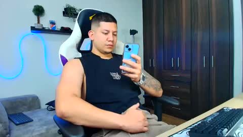 Snapshot of _robertobaggio chatting on February 8, 2025, 12:17 pm Roberto online show from February 8, 2025, 12:17 pm