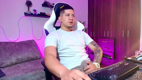 Snapshot of _robertobaggio chatting on March 2, 2025, 1:38 pm Roberto online show from March 2, 2025, 1:38 pm