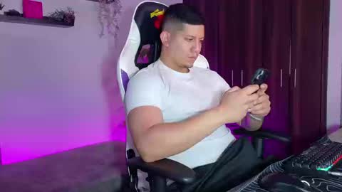 Snapshot of _robertobaggio chatting on September 9, 2025, 12:37 pm Roberto online show from September 9, 2025, 12:37 pm
