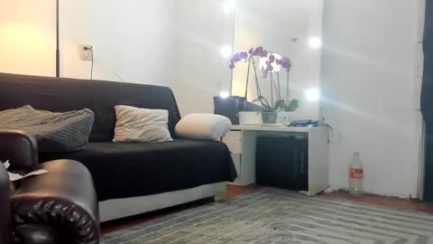 sair online show from October 30, 2025, 4:03 am