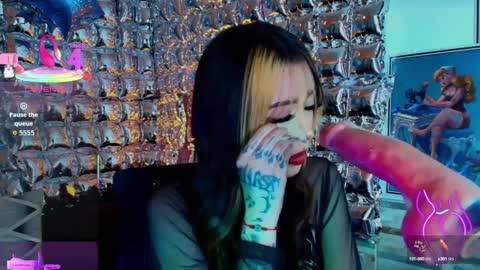 Zacura online show from September 19, 2025, 9:15 pm