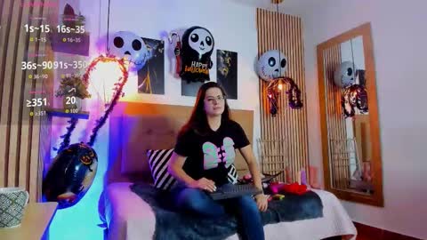 SAMANTHA FOX online show from October 14, 2025, 10:38 am