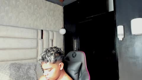 _sammy_ice online show from February 6, 2025, 10:15 am