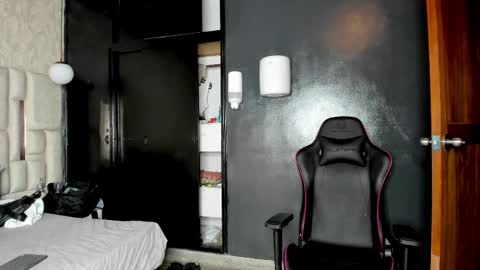 _sammy_ice online show from March 11, 2025, 5:05 am