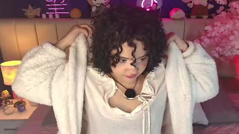 Sara online show from May 7, 2026, 4:29 am