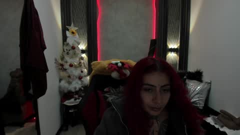 Selene online show from January 10, 2025, 1:52 pm