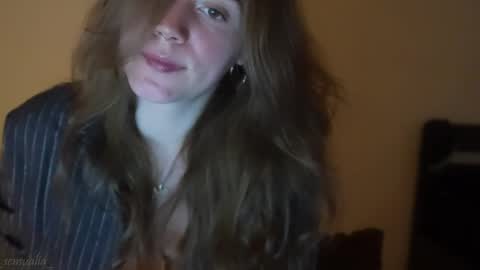 Lia online show from May 4, 2026, 8:16 pm