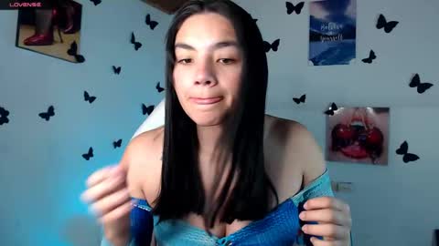 Snapshot of _serendepia_ chatting on February 7, 2025, 6:14 am Serendipia online show from February 7, 2025, 6:14 am