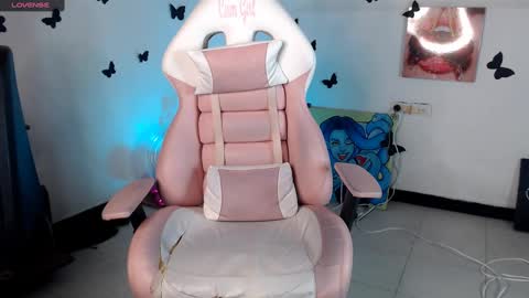 Snapshot of _serendepia_ chatting on February 21, 2025, 9:02 am Serendipia online show from February 21, 2025, 9:02 am