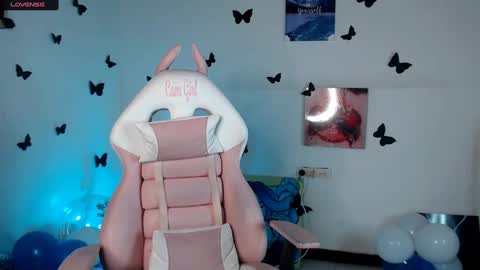 Snapshot of _serendepia_ chatting on February 24, 2025, 8:38 am Serendipia online show from February 24, 2025, 8:38 am