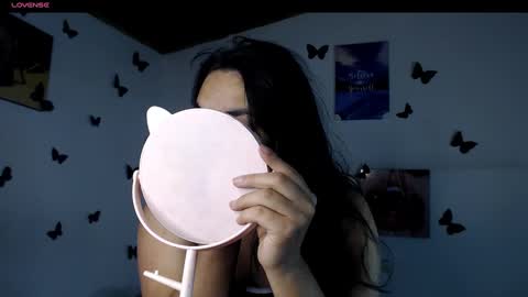 Snapshot of _serendepia_ chatting on March 6, 2025, 6:08 am Serendipia online show from March 6, 2025, 6:08 am