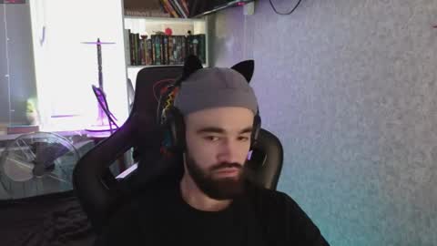 Ask me online show from October 8, 2025, 12:36 pm