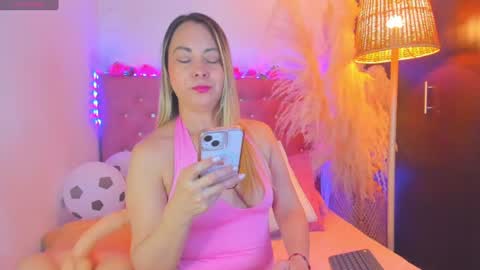 Snapshot of _sexbunny_ chatting on July 14, 2026, 4:06 am _sexbunny_ online show from July 14, 2026, 4:06 am