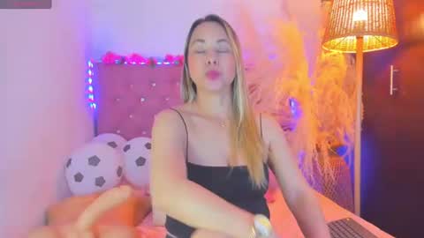 Snapshot of _sexbunny_ chatting on July 15, 2026, 5:45 am _sexbunny_ online show from July 15, 2026, 5:45 am