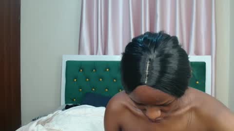 Cherry online show from September 12, 2025, 6:52 pm