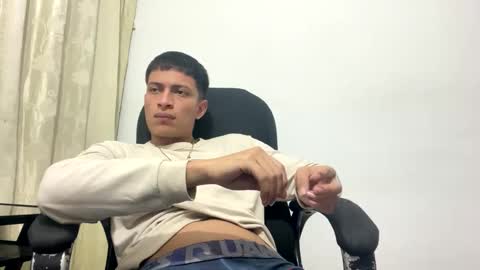 Juan Pablo-independent model online show from February 25, 2025, 4:46 am