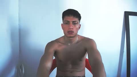 Juan Pablo-independent model online show from January 12, 2026, 9:09 pm