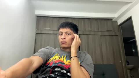 Juan Pablo-independent model online show from February 5, 2026, 6:40 am