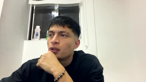 Juan Pablo-independent model online show from June 10, 2026, 3:07 am