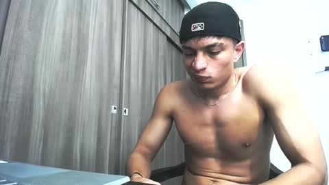 Juan Pablo-independent model online show from June 12, 2026, 11:25 pm