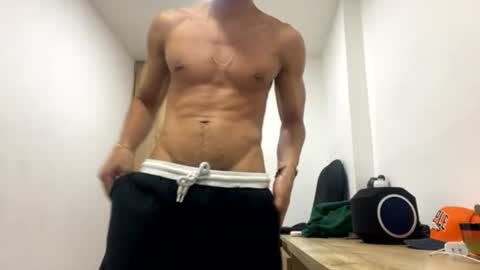 Juan Pablo-independent model online show from June 22, 2026, 3:25 am