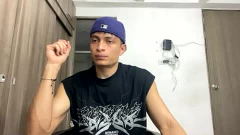 Juan Pablo-independent model online show from July 15, 2026, 3:45 am