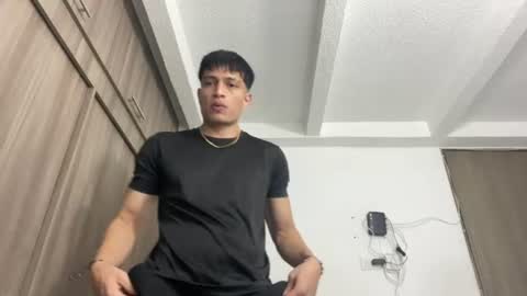 Juan Pablo-independent model online show from August 8, 2026, 2:36 am