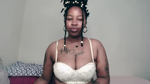 _sexysquirter online show from November 12, 2025, 4:46 am