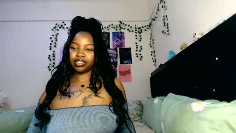 _sexysquirter online show from June 25, 2026, 9:30 pm