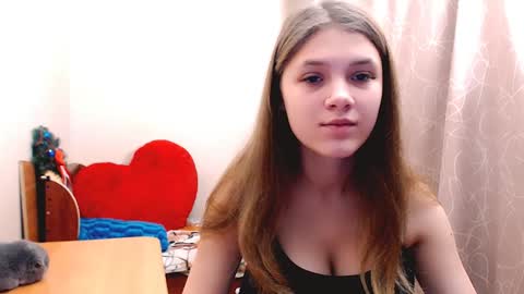 Mari online show from February 1, 2025, 6:19 pm