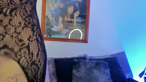 Snapshot of _silvia_vega_ chatting on April 2, 2026, 7:44 pm _silvia_vega_ online show from April 2, 2026, 7:44 pm