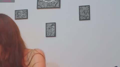 Snapshot of _silvia_vega_ chatting on April 29, 2026, 10:08 am _silvia_vega_ online show from April 29, 2026, 10:08 am