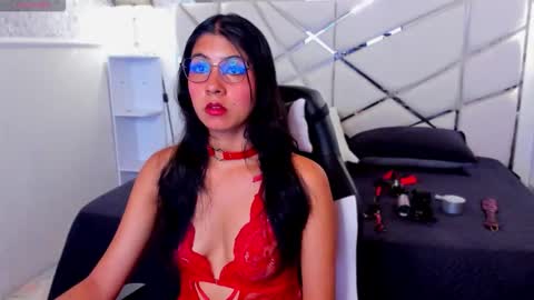 Snapshot of _skinnydoll chatting on February 3, 2026, 12:10 pm Lana online show from February 3, 2026, 12:10 pm