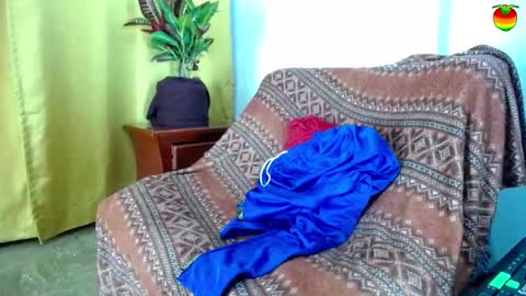 _skyleer_ online show from November 18, 2025, 1:00 am