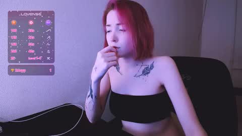 _sneko_ online show from February 2, 2026, 11:03 pm