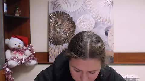 Sofi online show from December 7, 2024, 7:32 pm