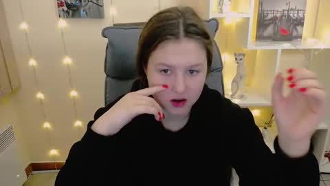 Sofi online show from February 11, 2025, 9:25 pm