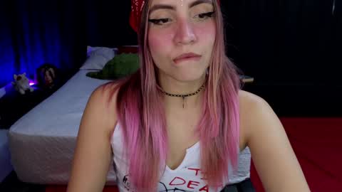 Snapshot of _sofiapink chatting on December 1, 2024, 10:53 pm Sofia online show from December 1, 2024, 10:53 pm