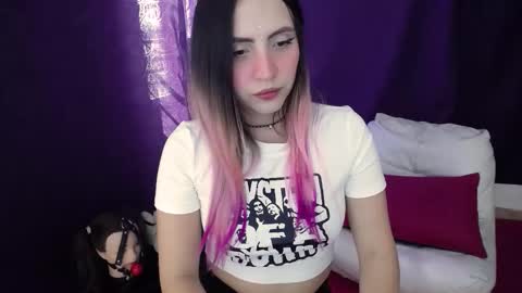 Sofia online show from March 13, 2026, 7:53 pm