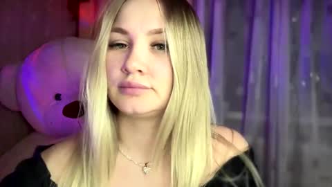 Snapshot of _sofiawood1_ chatting on February 26, 2025, 4:56 pm _sofiawood1_ online show from February 26, 2025, 4:56 pm