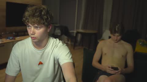 OLIVERpvt is open online show from January 22, 2025, 1:11 pm