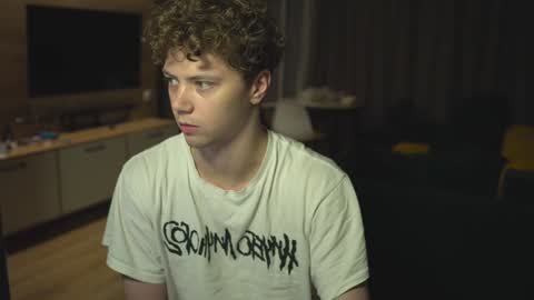 OLIVERpvt is open online show from February 1, 2025, 3:08 am