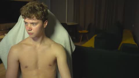 OLIVERpvt is open online show from November 22, 2025, 12:04 pm