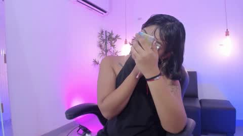 Snapshot of _sowy_venus_ chatting on December 30, 2024, 1:03 pm V E N U S online show from December 30, 2024, 1:03 pm