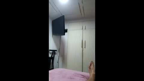 Alejandro Pinzon online show from March 11, 2025, 9:48 pm