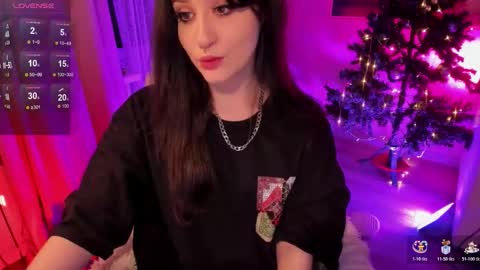 _sserendipityy_ online show from February 1, 2026, 9:24 pm