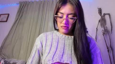 Snapshot of _strawberrycream chatting on October 11, 2025, 3:28 am Angela   online show from October 11, 2025, 3:28 am