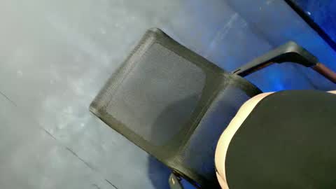 Snapshot of _suckandcum69 chatting on October 19, 2025, 5:41 am Eilachloe online show from October 19, 2025, 5:41 am